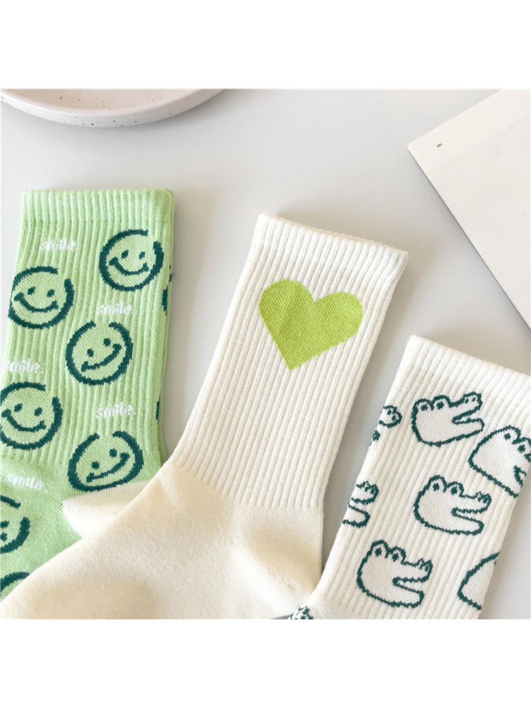 Rufia - Smiley & Heart Graphic Crew Socks