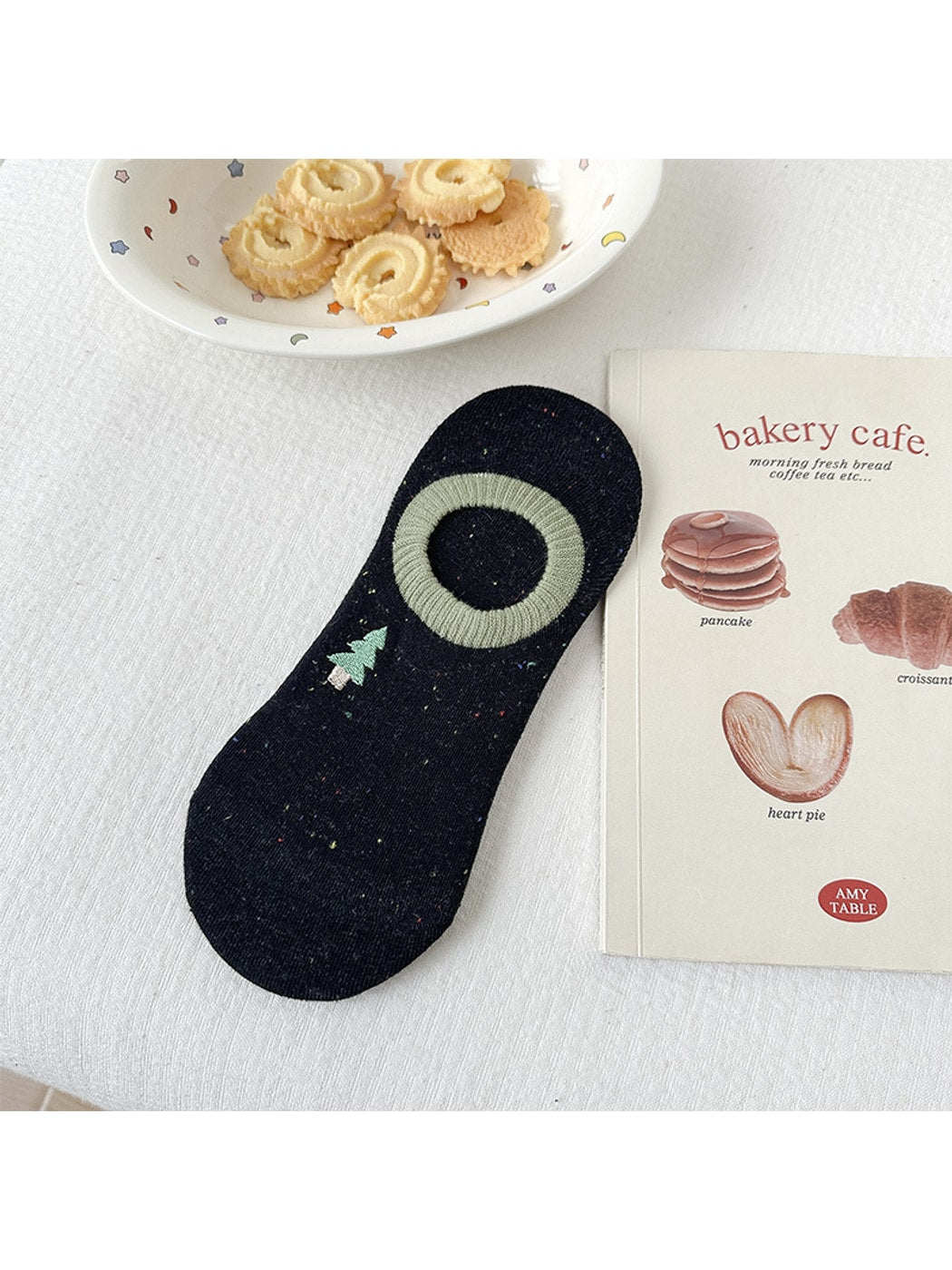 Rufia - Heathered Cartoon Embroidered No-show Socks