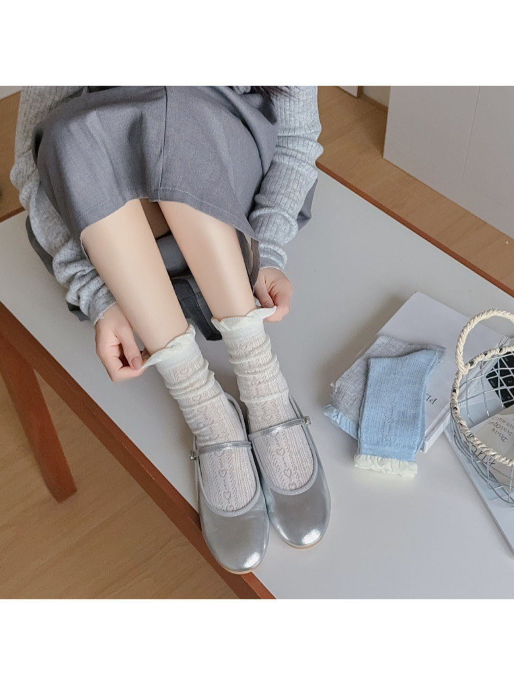 Rufia - Ruffled Cuff Hollow Out Mid Calf Socks