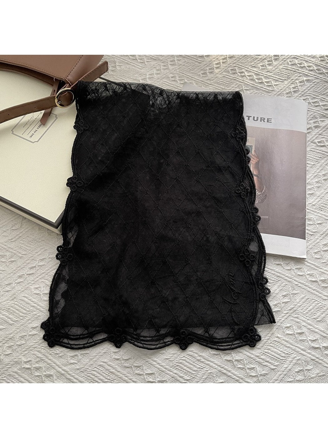 Scarvii - Embroidered Trim Lace Plaid Scarf