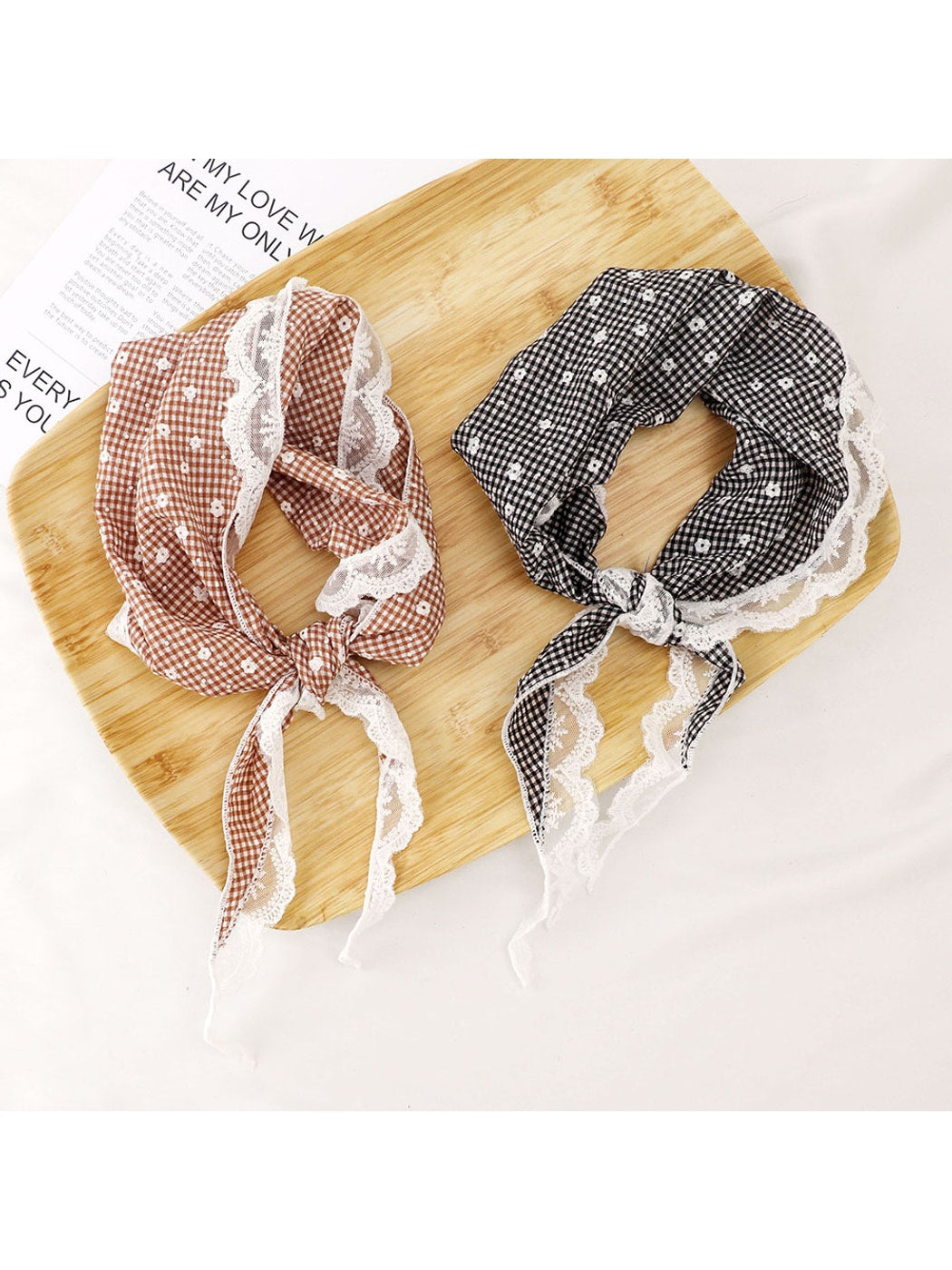 Scarvii - Floral Gingham Lace Trim Triangle Bandana