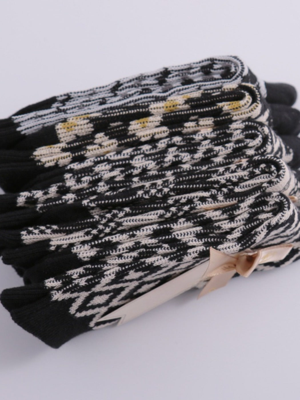 Rufia - Vintage Black-White Winter Socks