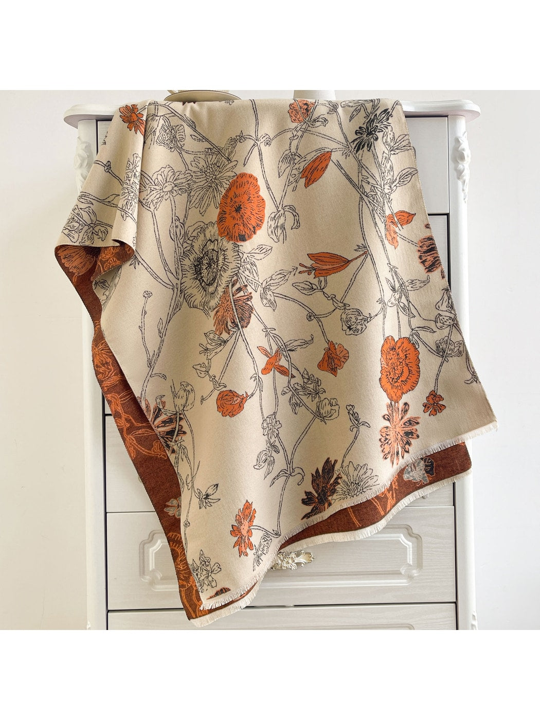 Scarvii - Reversible Botanical Jacquard Shawl