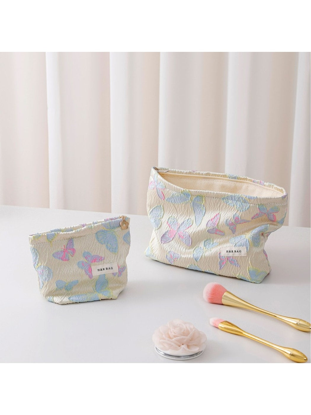 Cosbai - Butterfly Print Handheld Cosmetic Bag