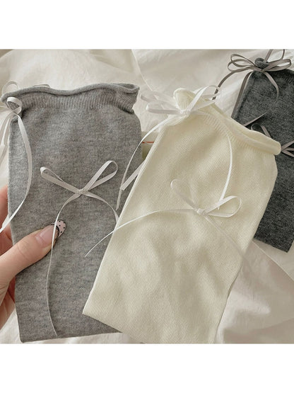 Rufia - Solid Style Bow Detail Mid Calf Socks