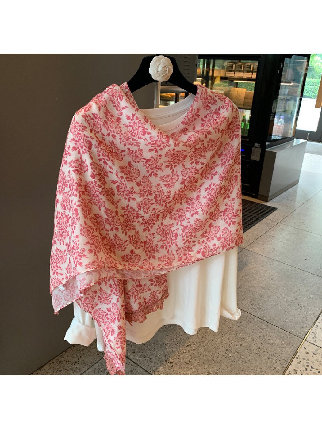 Scarvii - Floral Fringed Trim Scarf