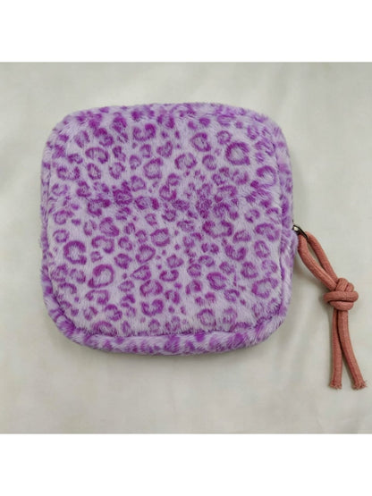 Cosbai - Simple and Stylish Leopard Print Zip Pouch