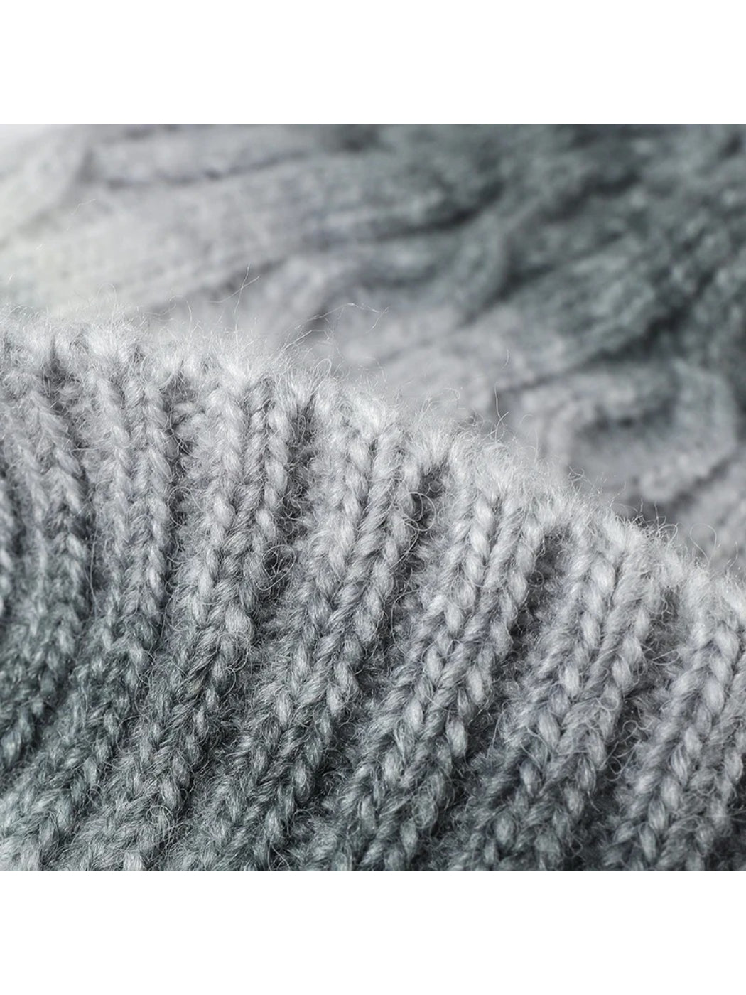Haila - Gradient Cable Knit Pom Beanie