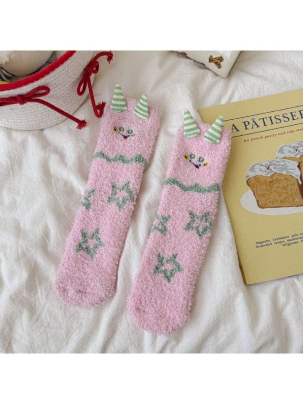 Rufia - Cartoon Star Monster Pattern Crew Socks