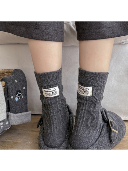 Rufia - Cozy Grey Pattern Crew Socks product image 3
