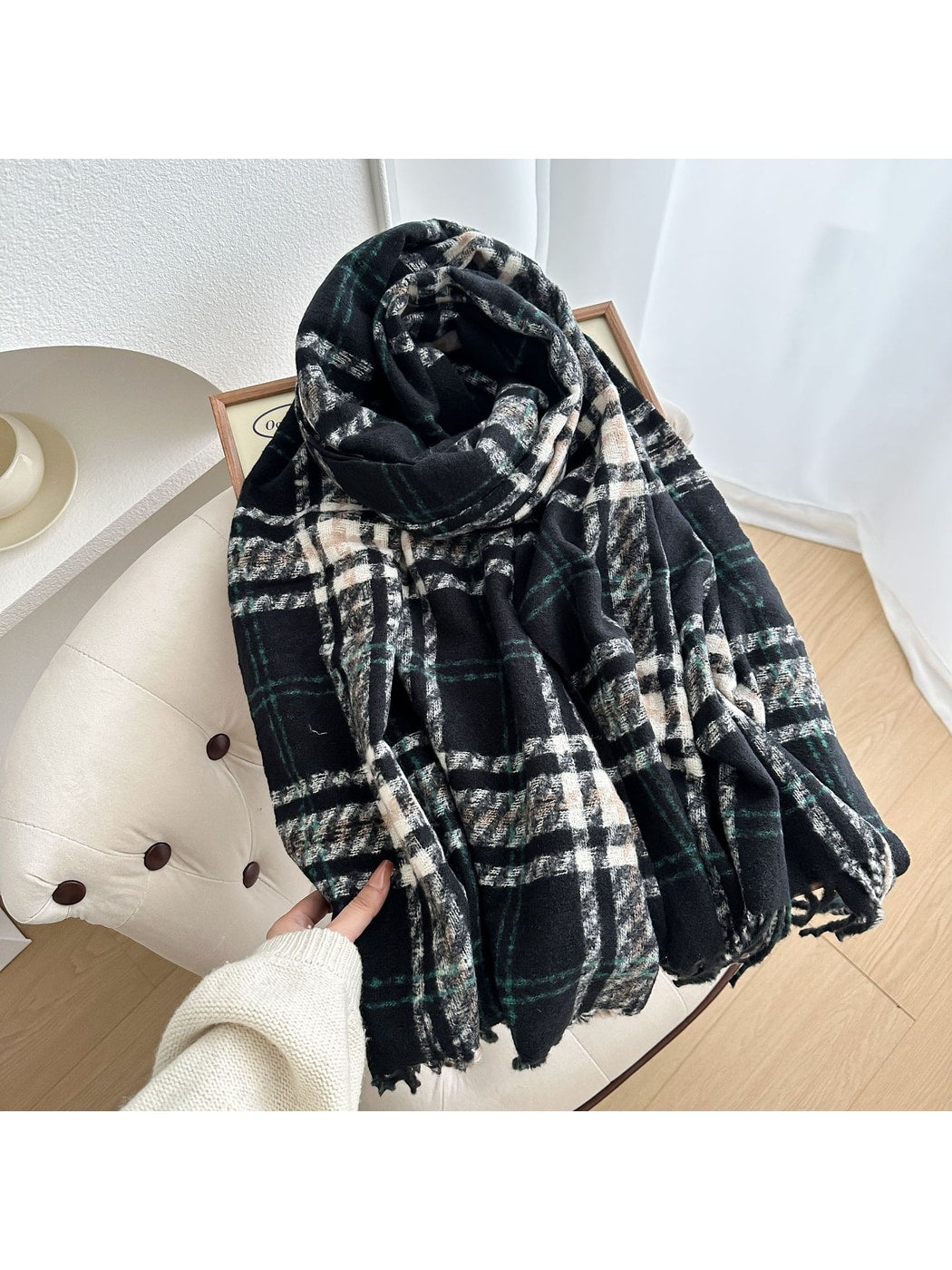 Scarvii - Contrast-Line Plaid Fringed Winter Scarf