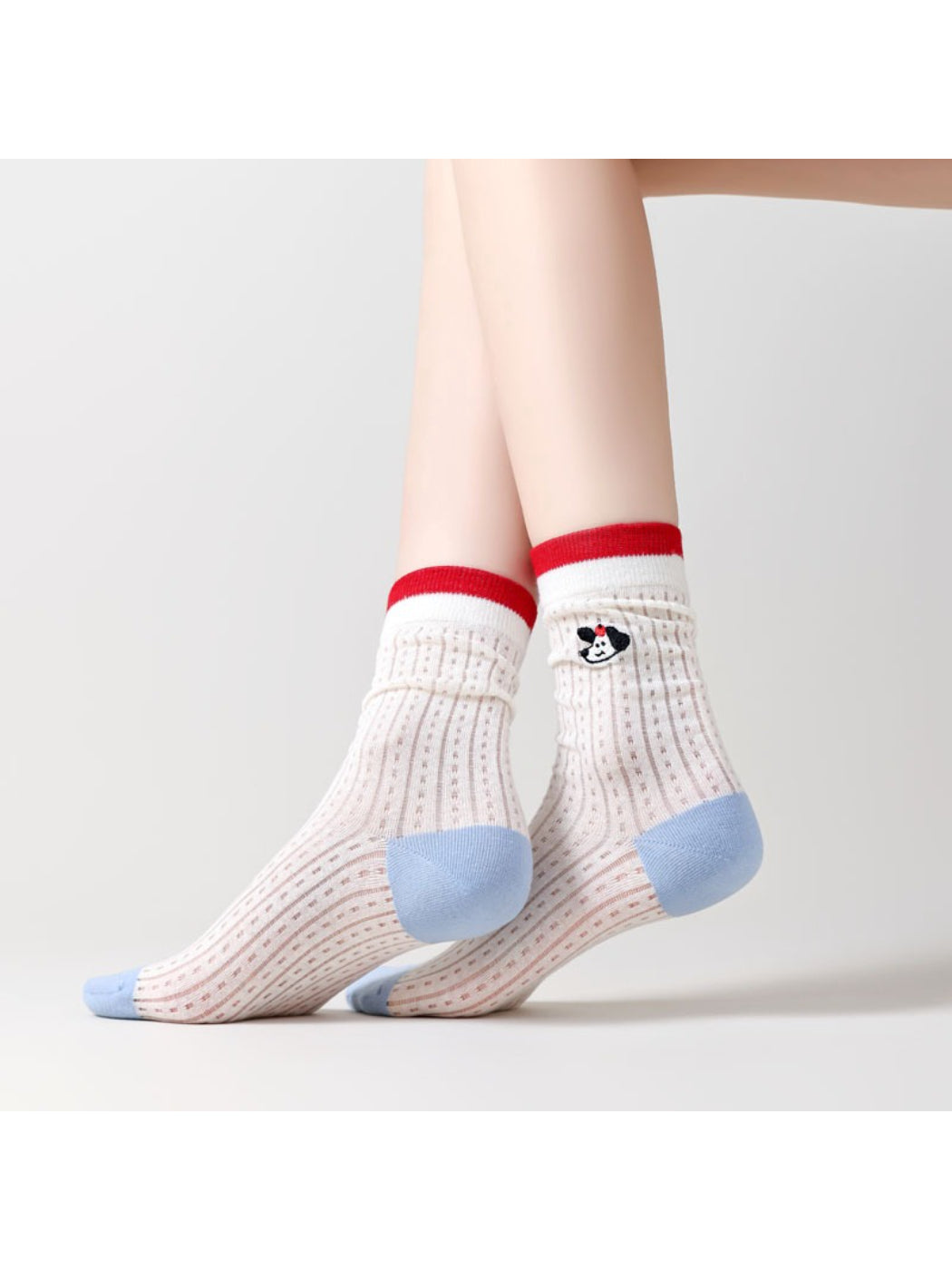Rufia - Retro Red Accent Crew Socks