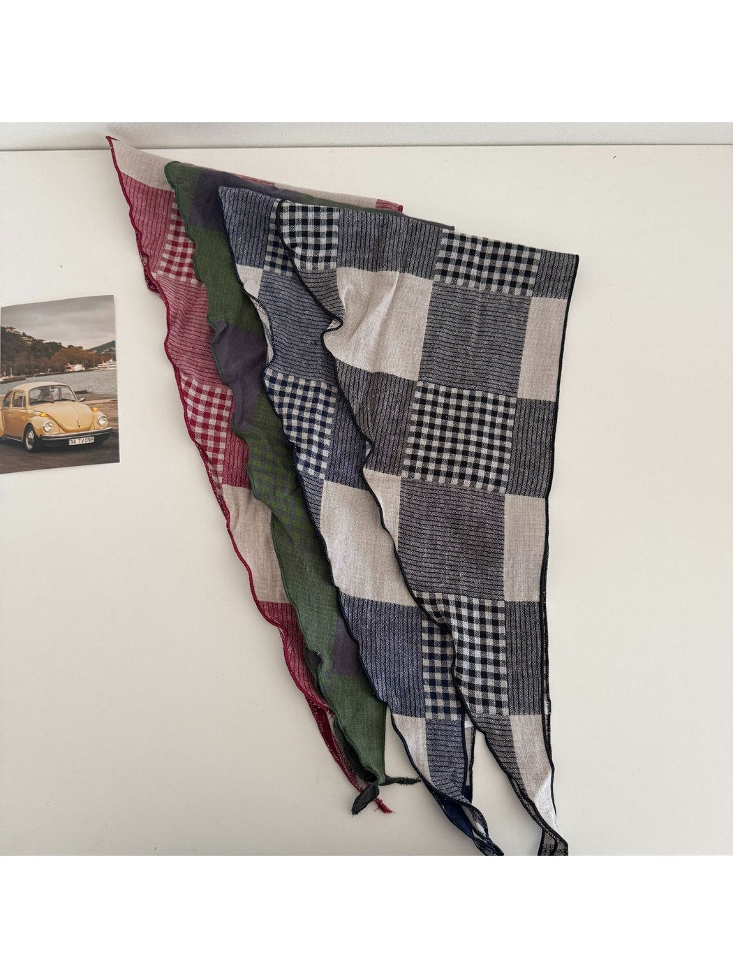 Scarvii - Retro Geometric Check Triangle Bandana