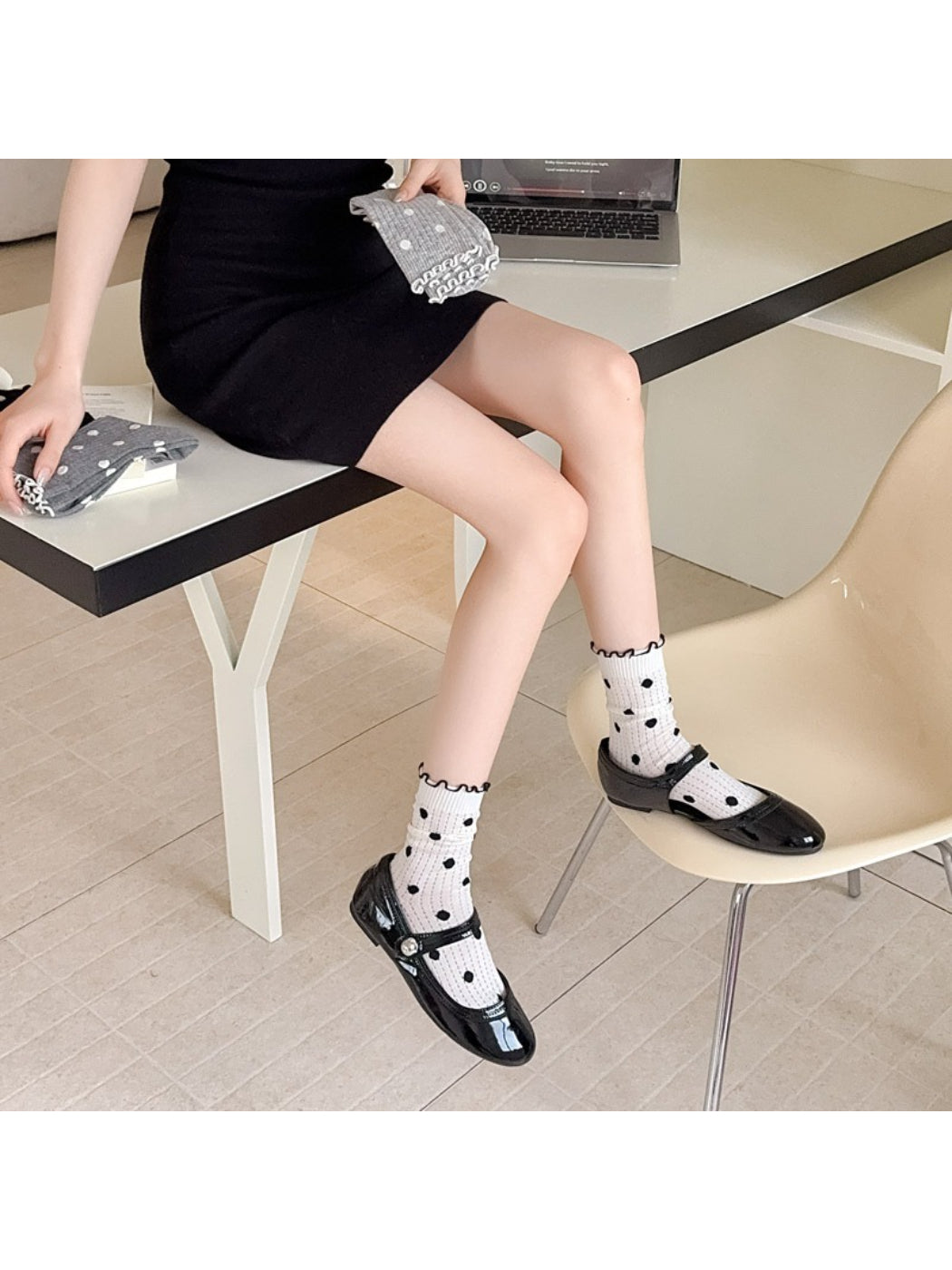 Rufia - Polka Dot Ruffle Crew Socks