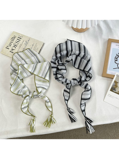 Scarvii - Striped Pattern Tassel Detail Triangle Scarf