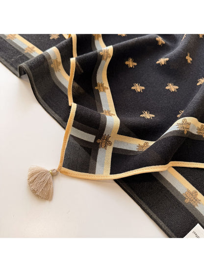 Scarvii - Retro Bee Print Framed Square Scarf