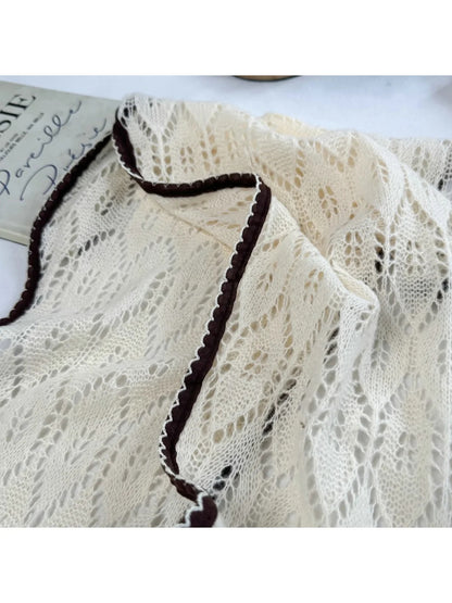 Scarvii - Leaf-Like Openwork Scallop Trim Scarf