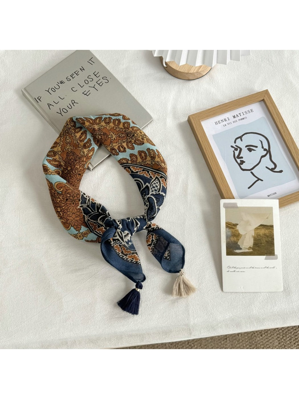 Scarvii - Vintage Paisley Print Styling Square Scarf