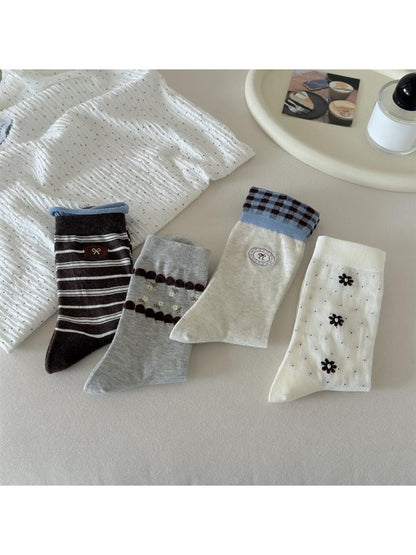 Rufia - Cute Floral and Bow Detail Crew Socks
