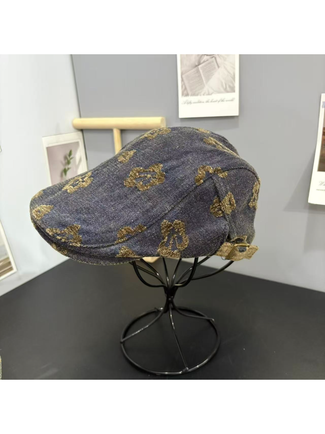 Haila - Vintage Ditsy Floral Newsboy Cap