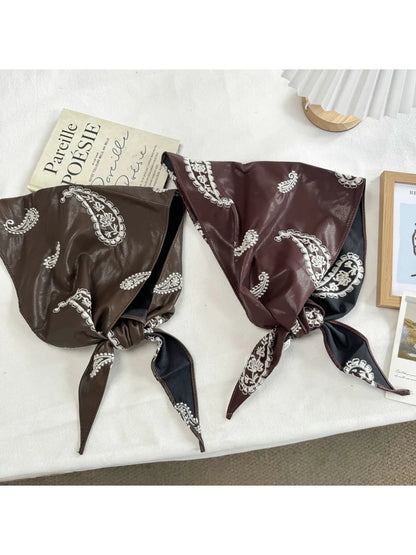 Scarvii - Reversible Paisley Triangle Scarf