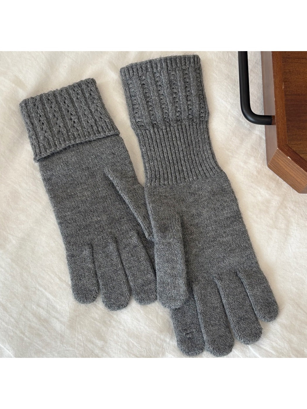 Gloving - Soft Knit Gloves with Touchscreen