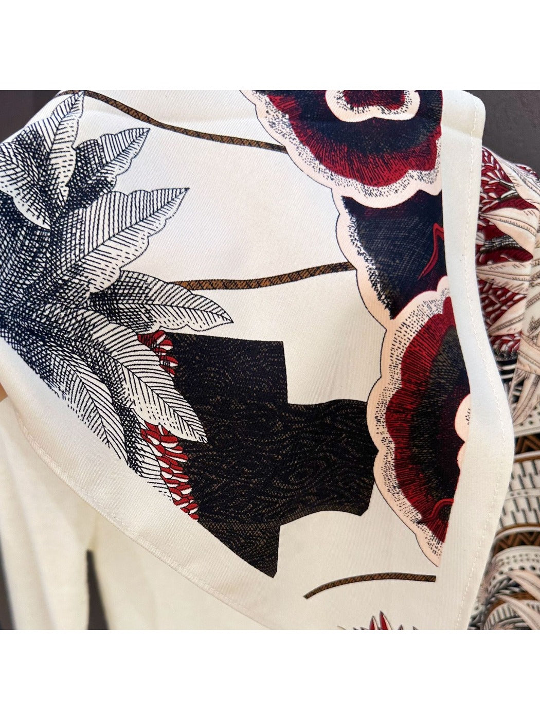 Scarvii - Tropical Palm Tree Print Triangle Bandana