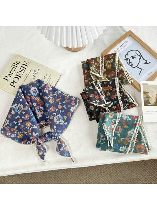 Scarvii - Lace Trim Floral Diamond Shaped Scarf