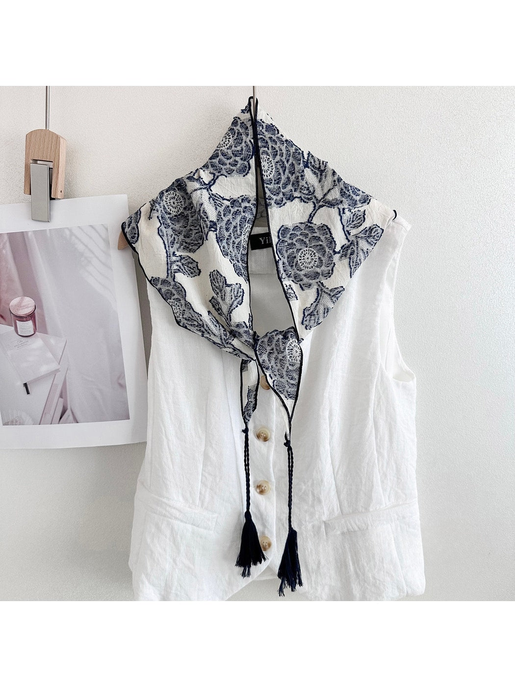 Scarvii - Printed Trim Tassel Triangle Bandana
