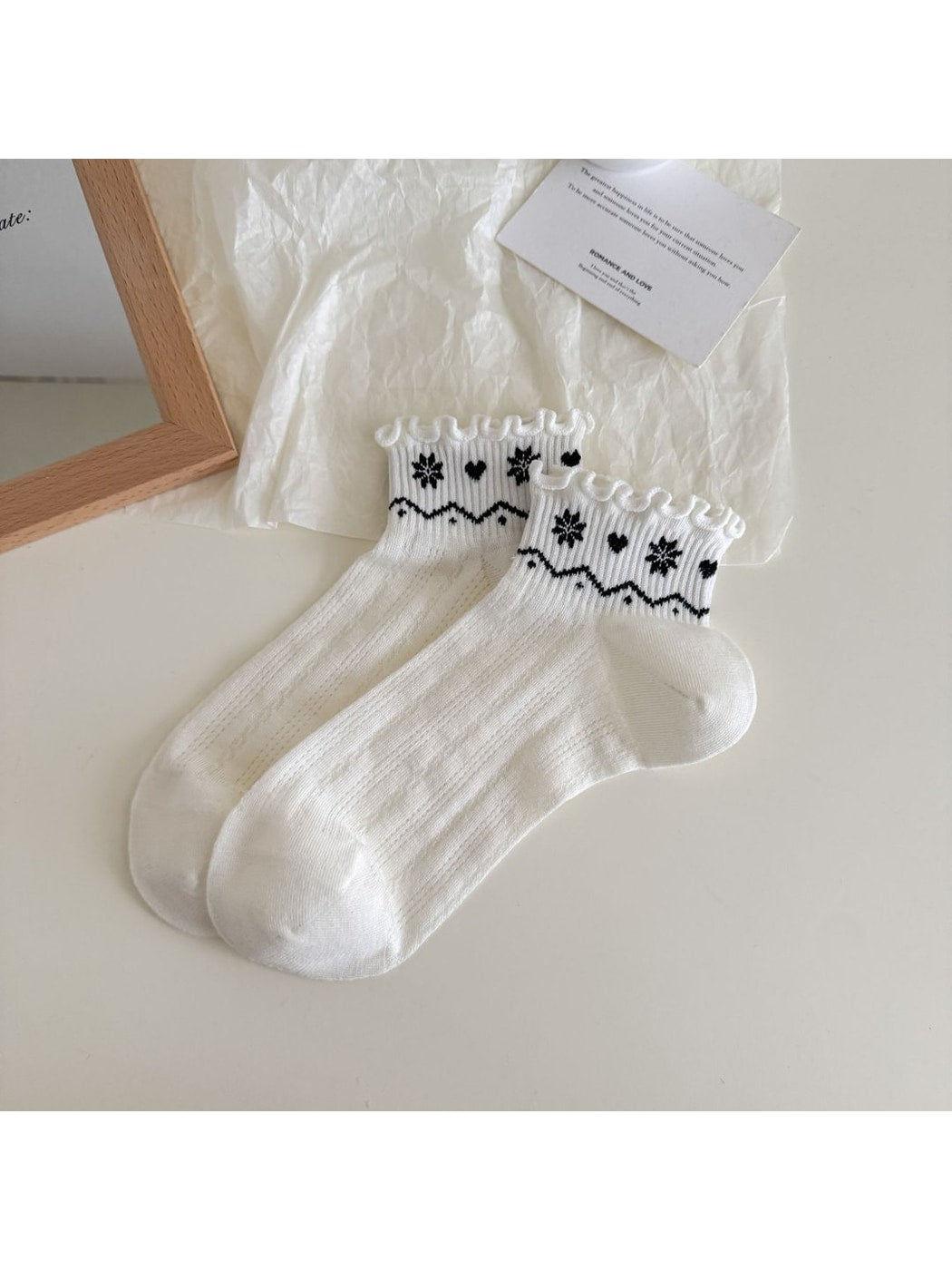 Rufia - Scalloped Edge Mesh Women's Ankle Socks