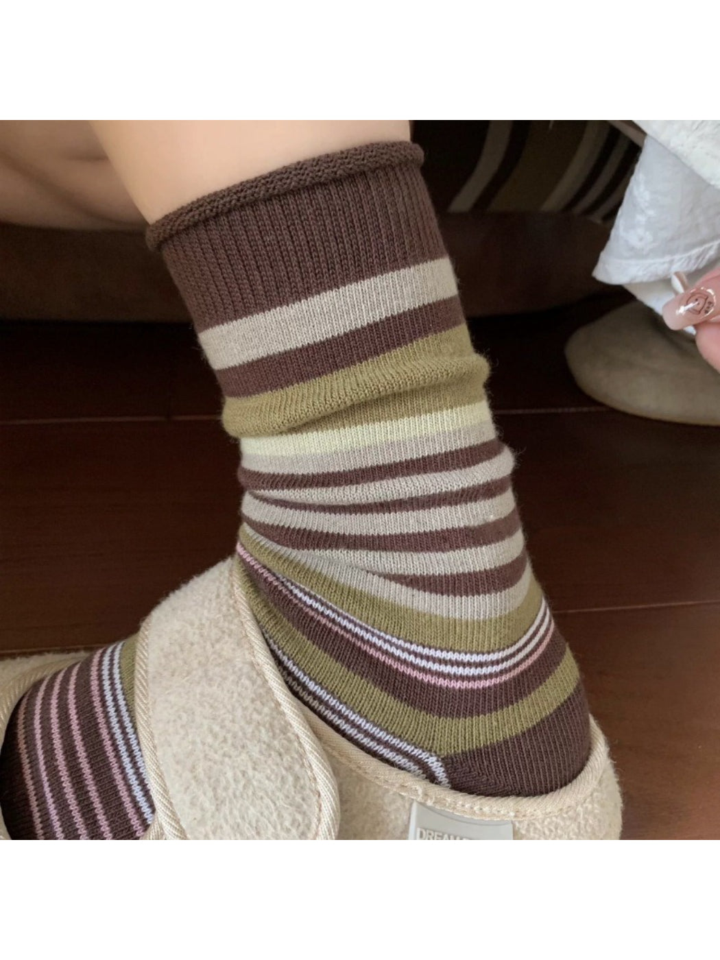 Rufia - Cozy Contrast Stripe Mid Calf Socks