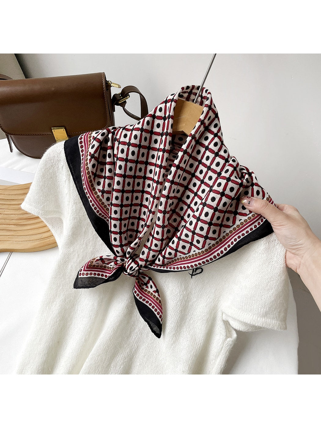 Scarvii - Geometric Diamond Grid Fashion Square Scarf