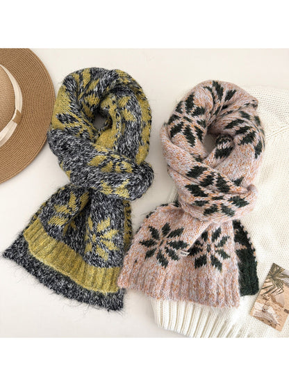 Scarvii - Nordic Snowflake Knit Scarf