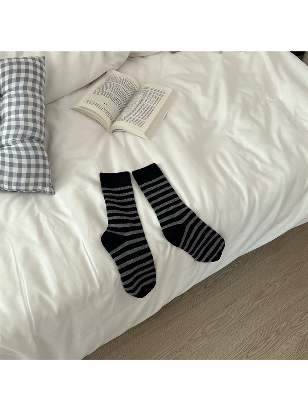 Rufia - Classic Bold Stripe Crew Socks