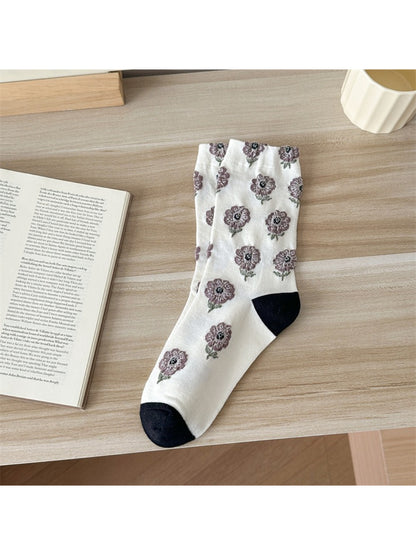 Rufia - Soft Garden Embroidery Crew Socks