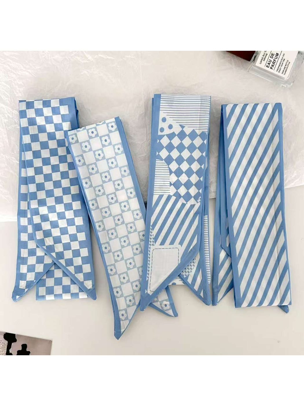 Scarvii - Blue Geometric Pattern Skinny textile accessory detail view 2