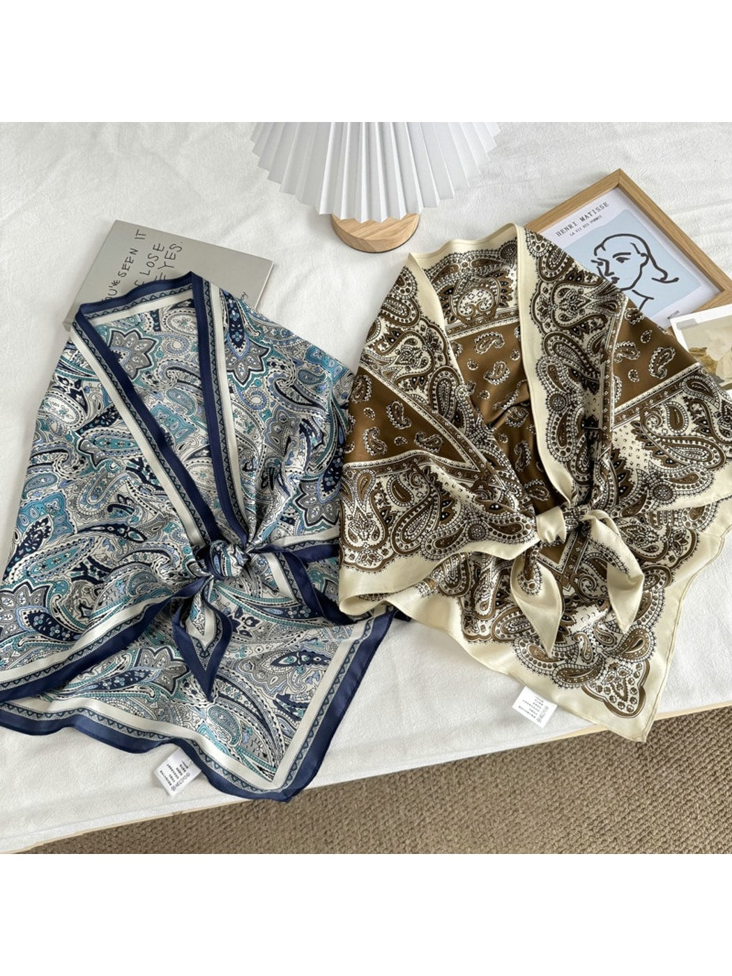 Scarvii - Simple Patterned Triangle Scarf