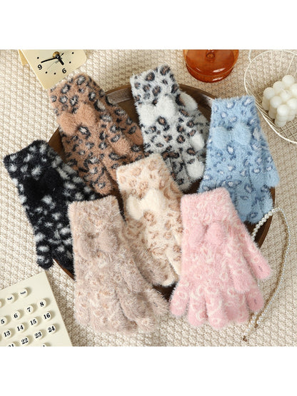 Gloving - Leopard Print Bow Accent Women's Gloves