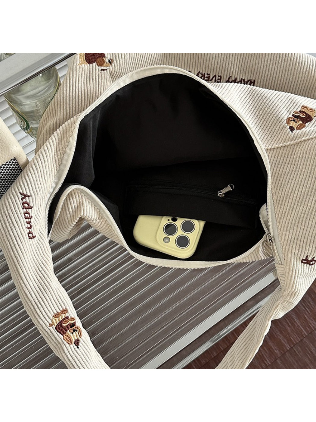 Close-up of dog illustration on Cosbai Cute Dog Slouchy Tote Bag