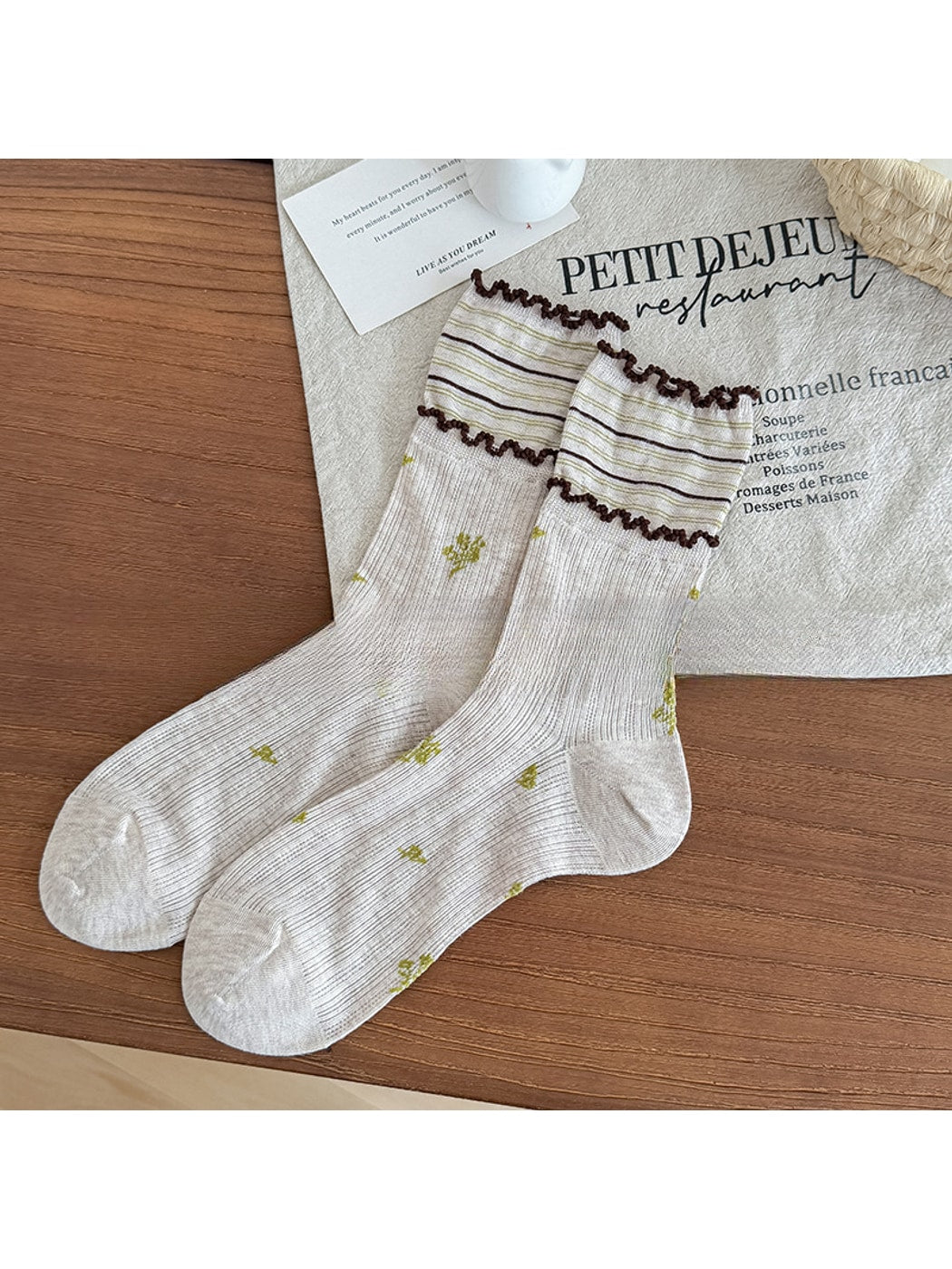 Rufia - Vintage Floral Ruffle Trim Crew Socks