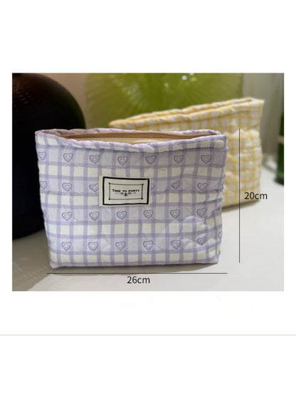 Cosbai - Gingham Heart Pattern Quilted Makeup Pouch