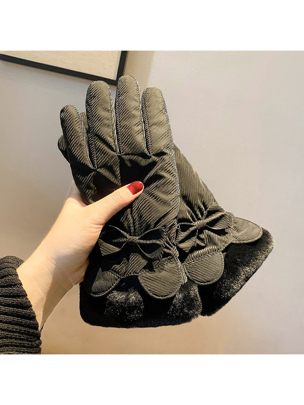 Gloving - Bow Accent Plush Cuff Winter Gloves