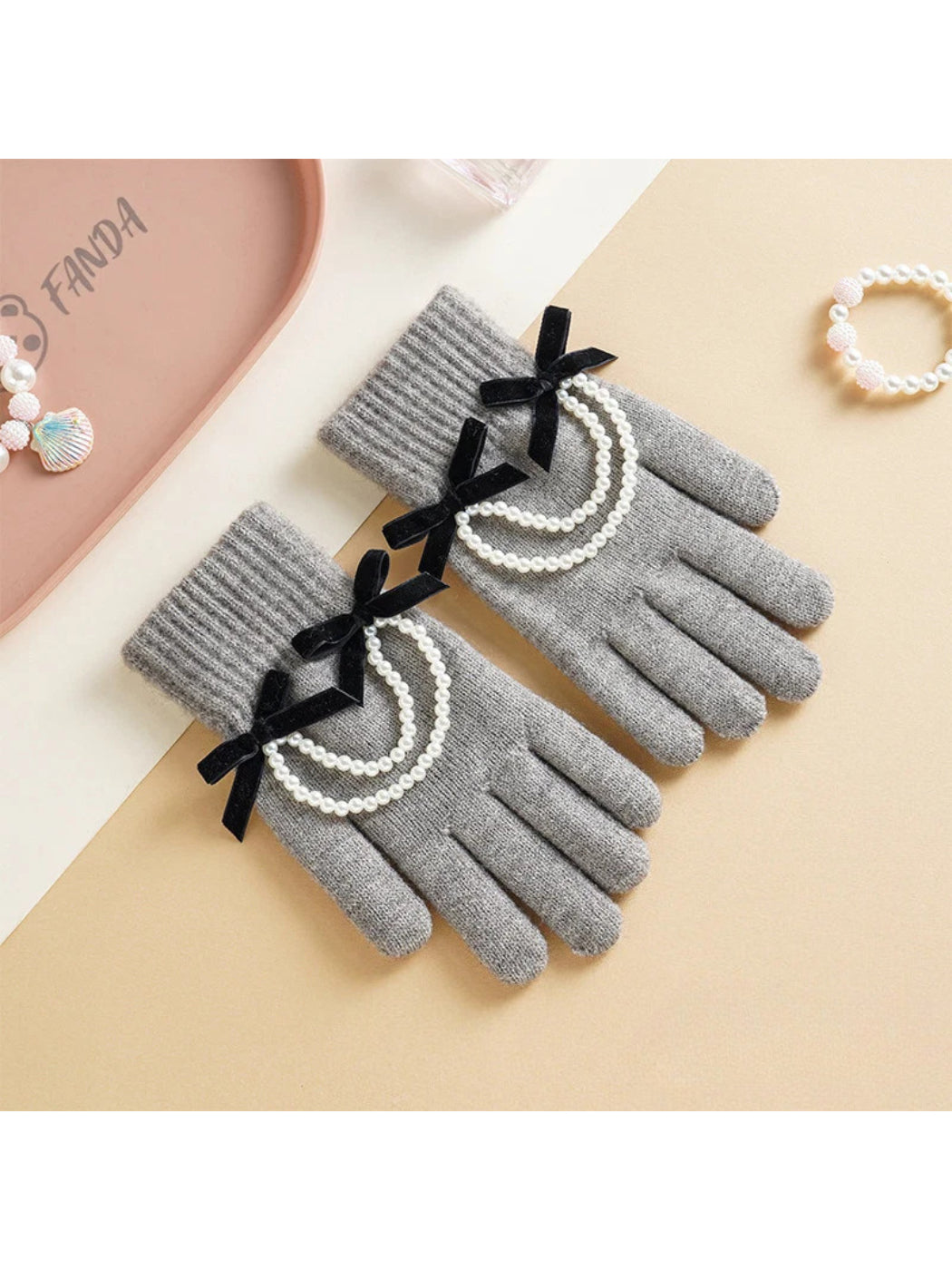Gloving - Bow and Beaded Touchscreen Gloves