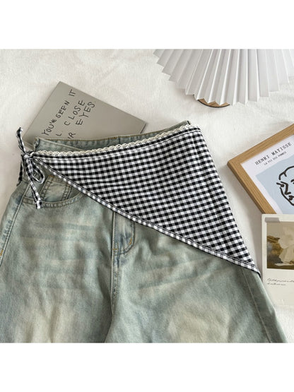 Scarvii - Gingham Lace Trim Triangle Bandana