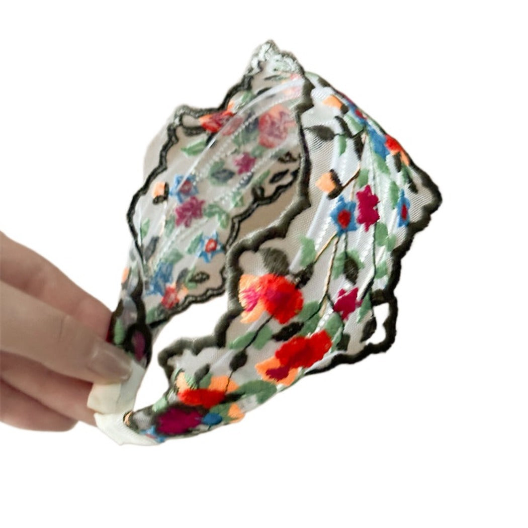 Haila - Classic Vintage Floral Headband – Black & Beige