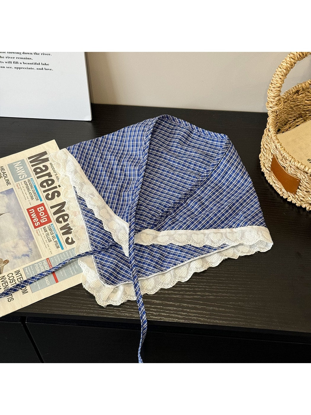 Scarvii - Elegant Plaid Broderie Triangle Bandana