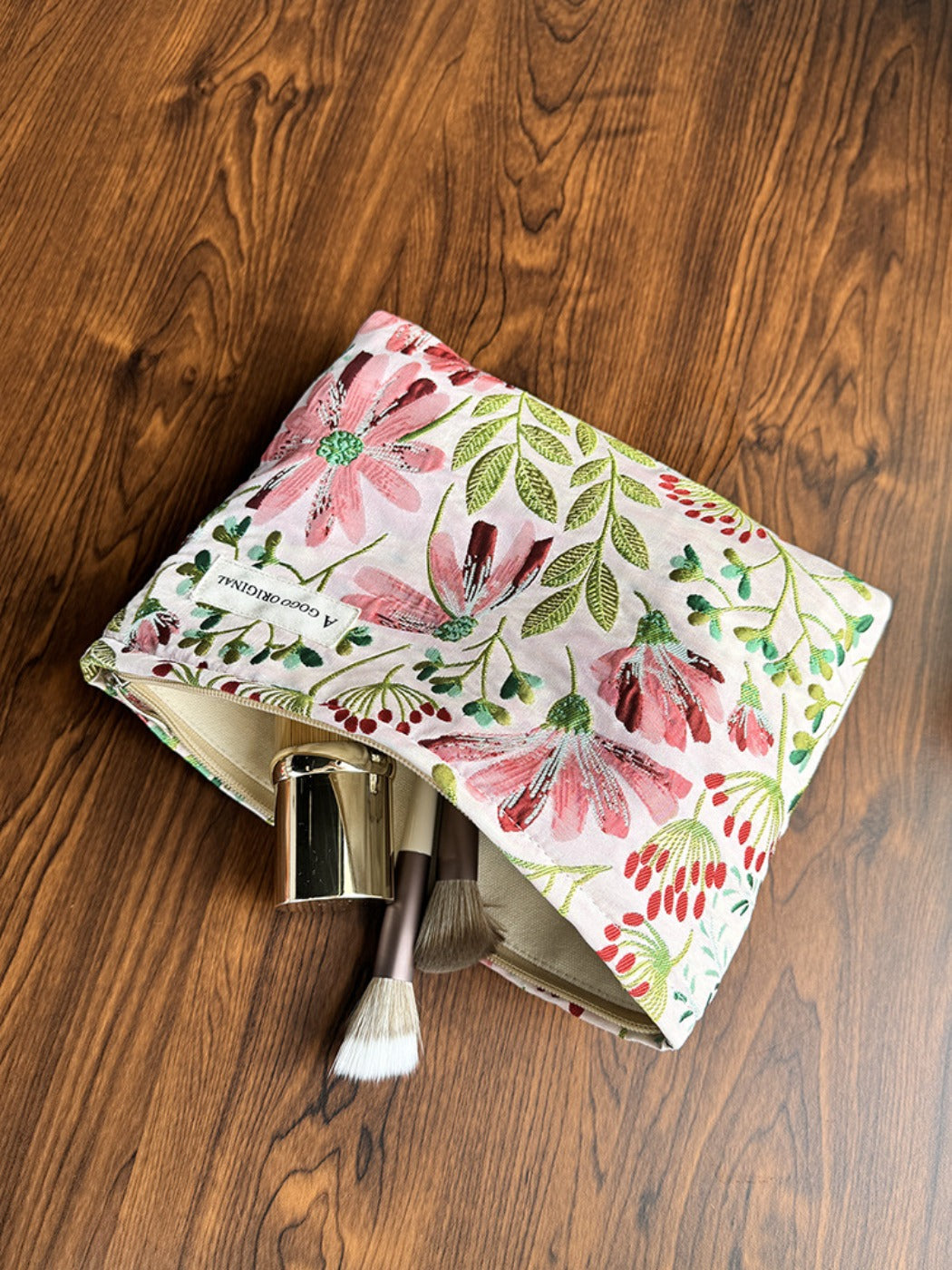 Cosbai – Retro Floral Embossed Canvas Makeup Bag