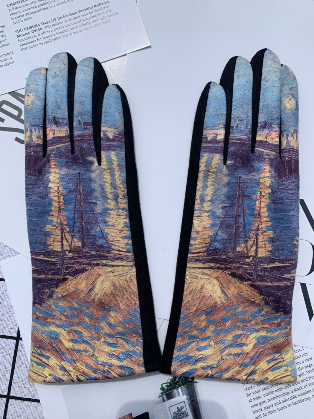 Gloving - Symmetrical Art Winter Gloves with Oil Painting