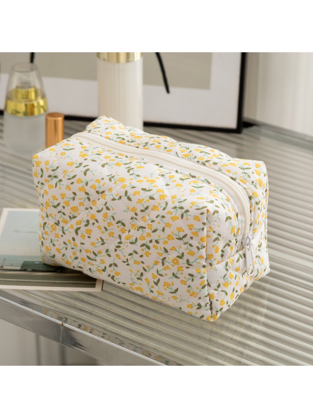 Cosbai - Fresh Style Floral Printed Cosmetic Organizer Bag