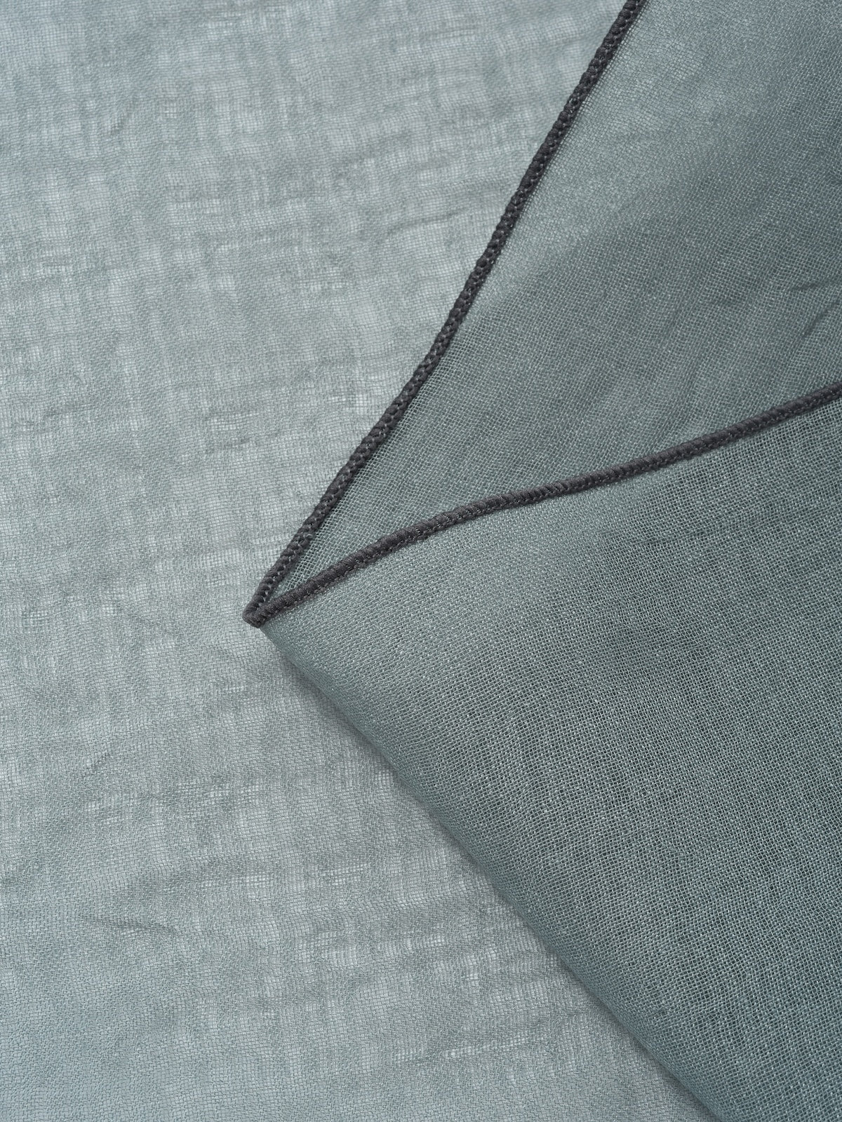 Scarvii - Solid Color Triangle Scarf
